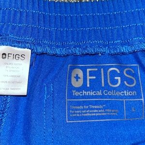 FIGS SCRUB PANTS SIZE LARGE